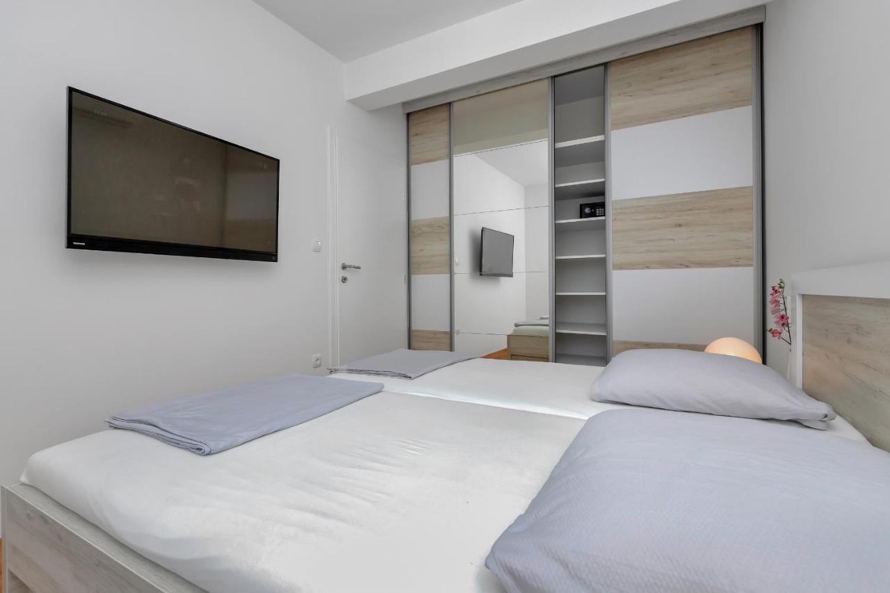 Luxury Apartment Macola Free Beach Parking Makarska Exterior photo